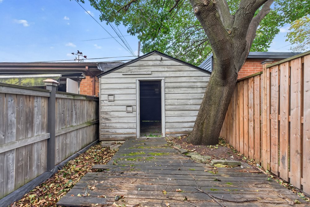 483 Roxton Rd — photo 9