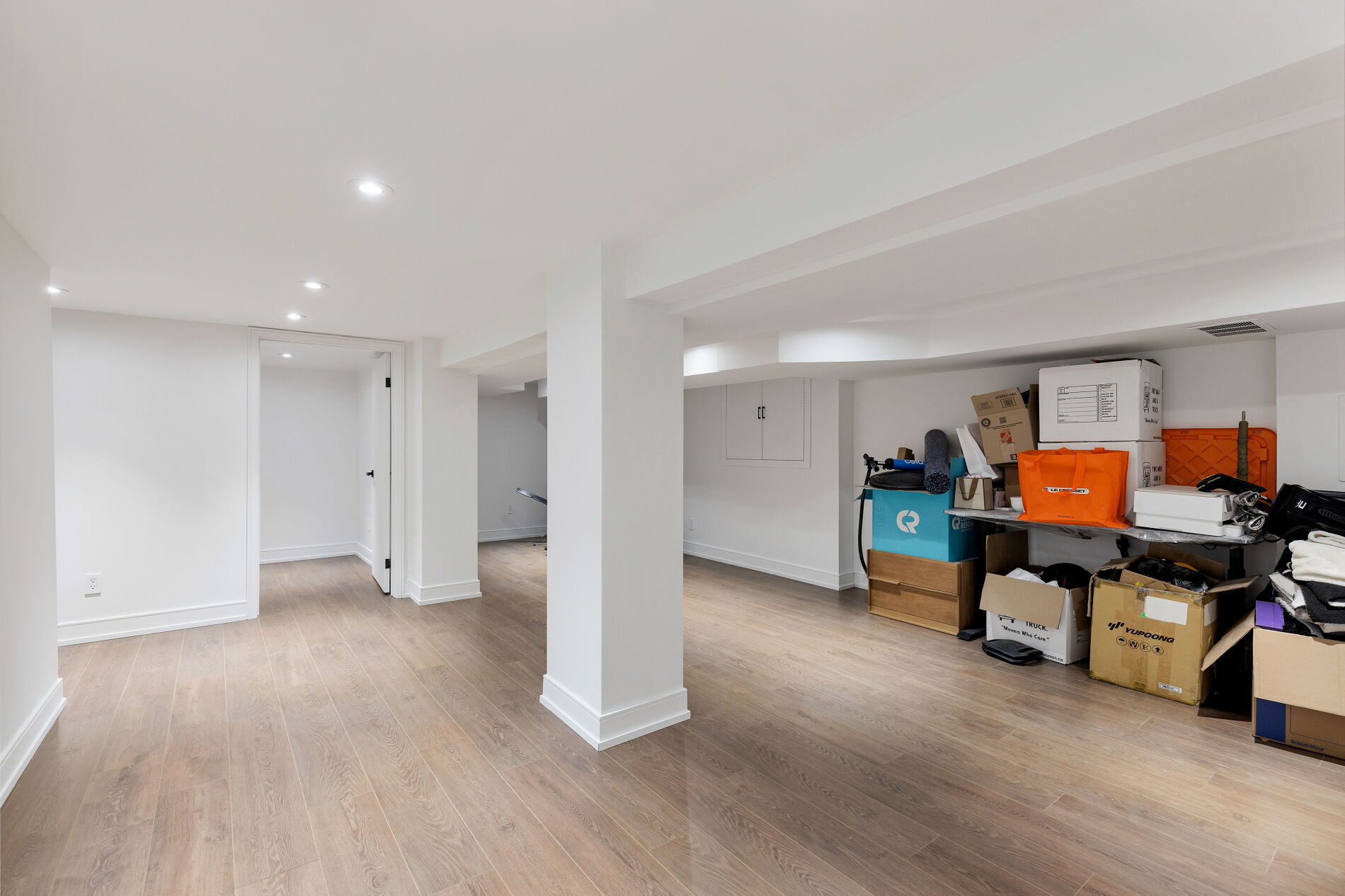 233 MacPherson Ave — photo 41