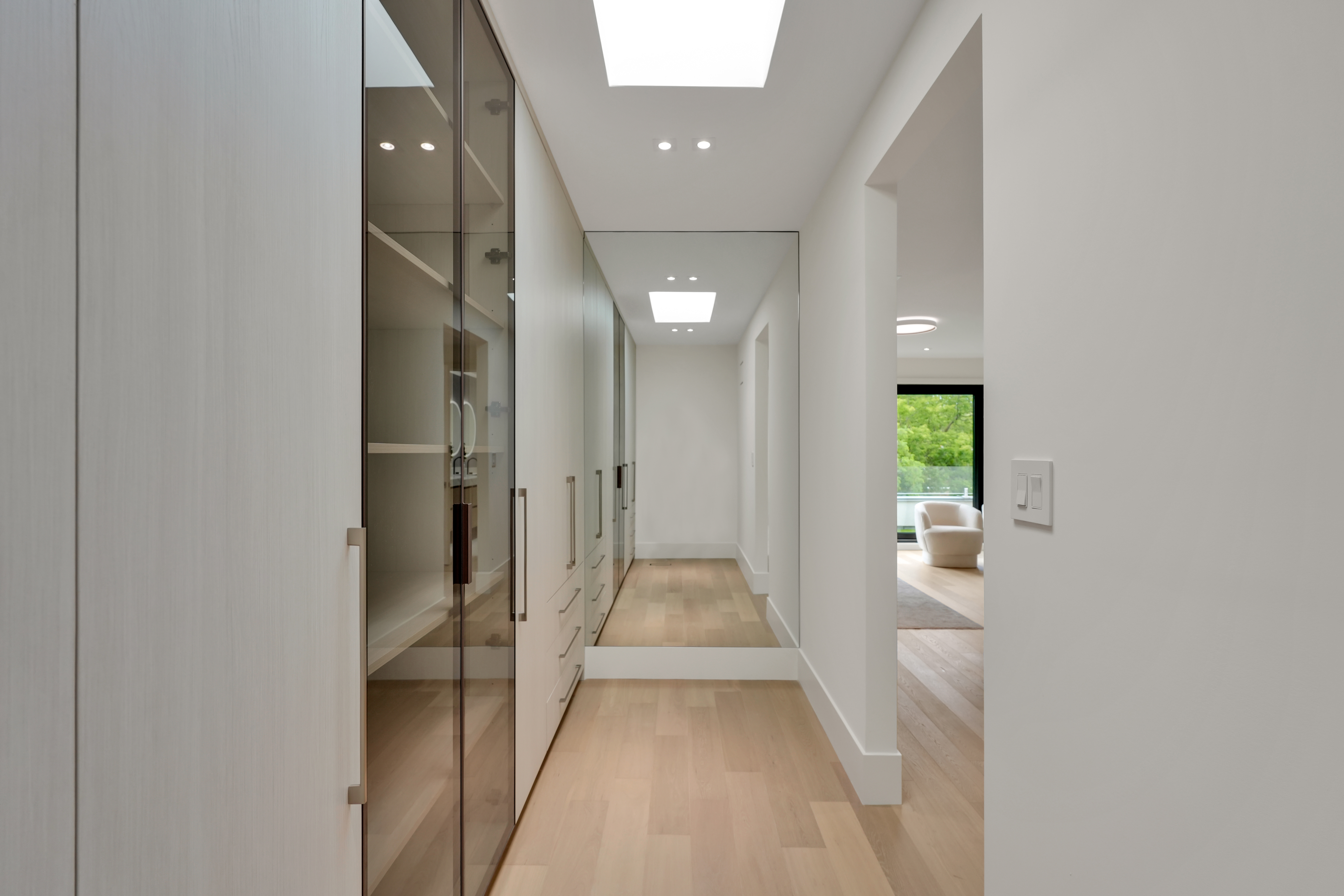 108 Heath Street W — photo 25