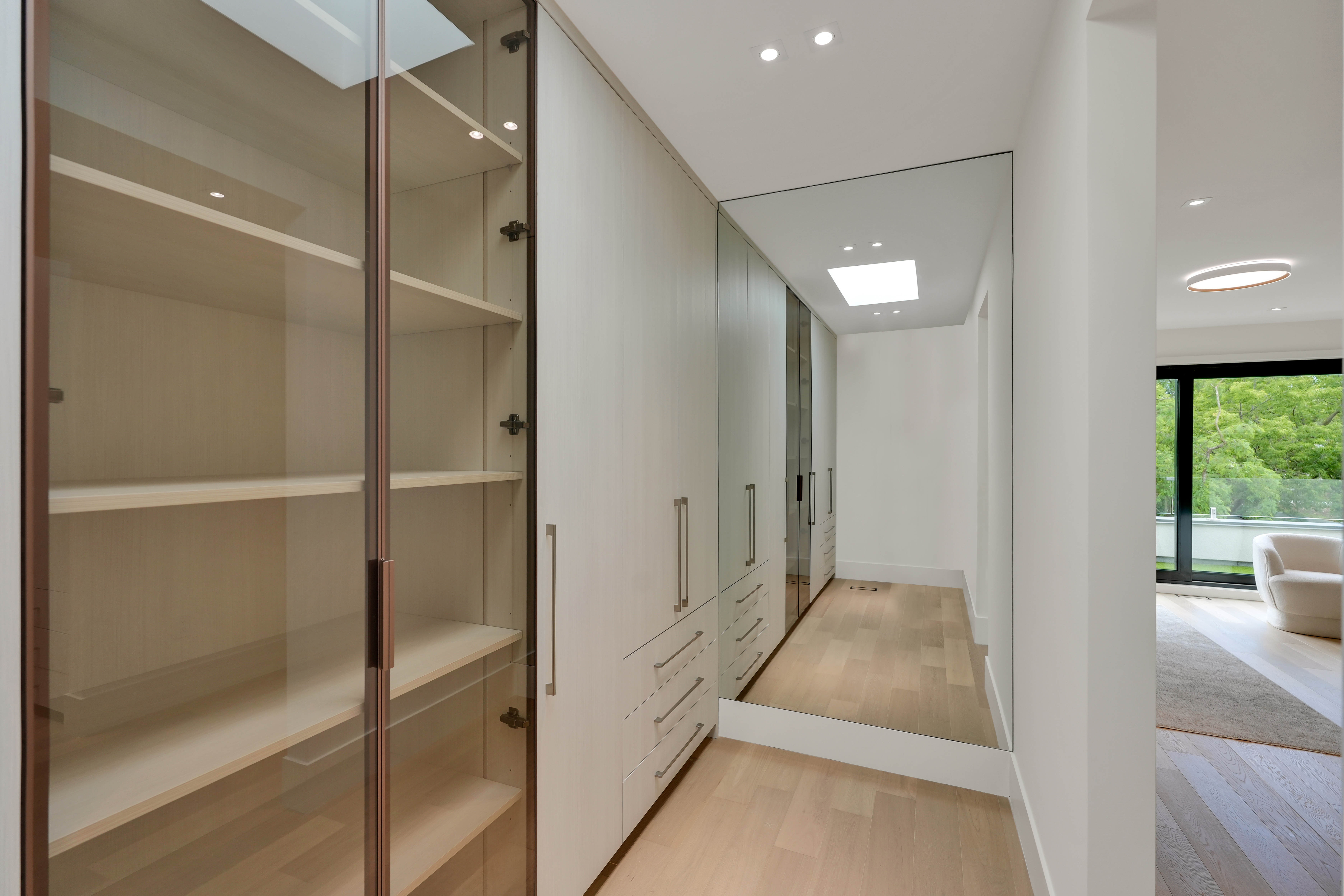 108 Heath Street W — photo 26