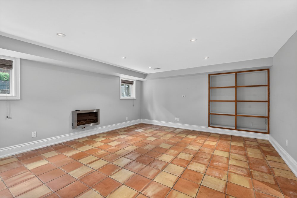 89 Bernard Avenue — photo 34
