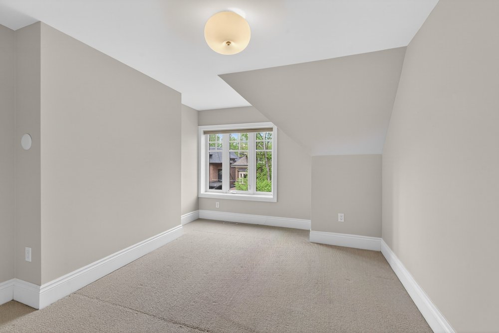 89 Bernard Avenue — photo 29