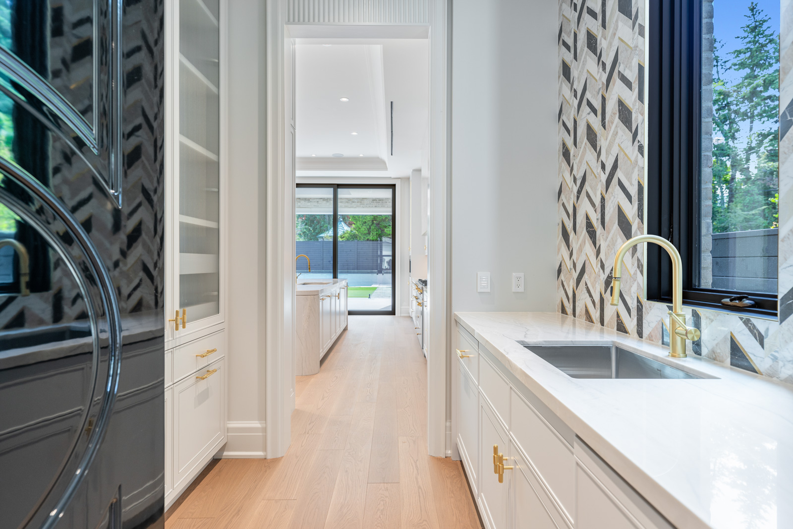 228 Dunvegan Road — photo 14
