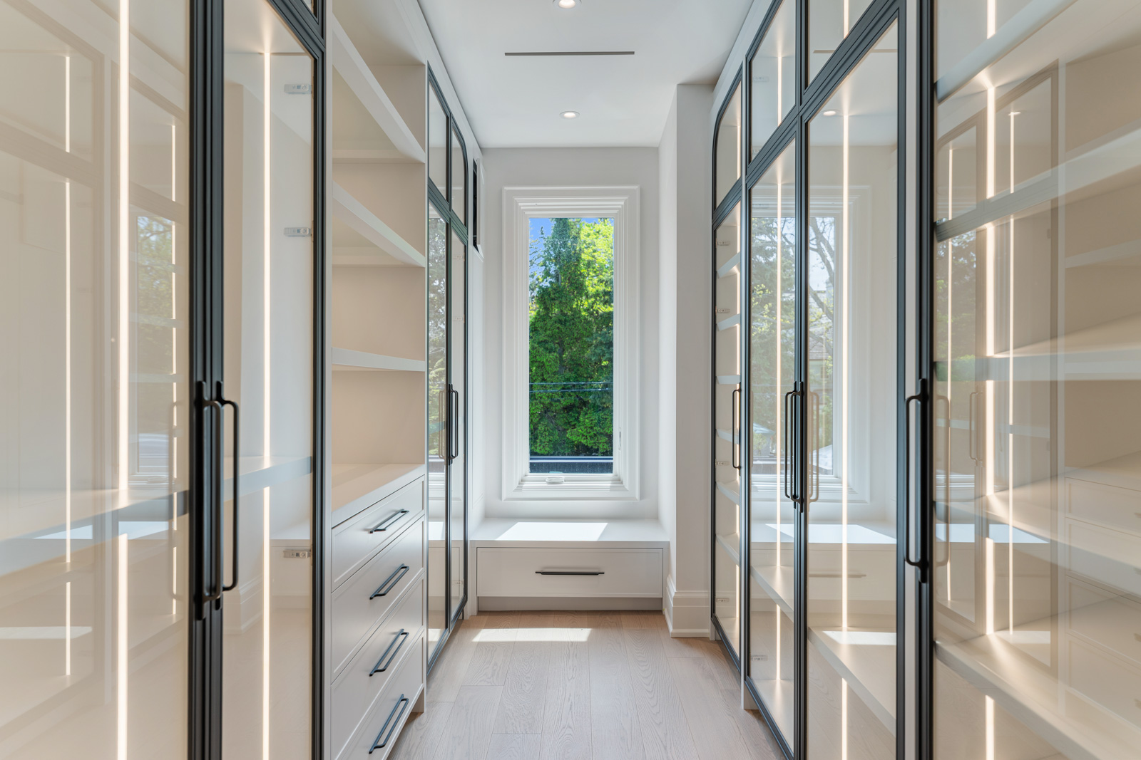 228 Dunvegan Road — photo 35