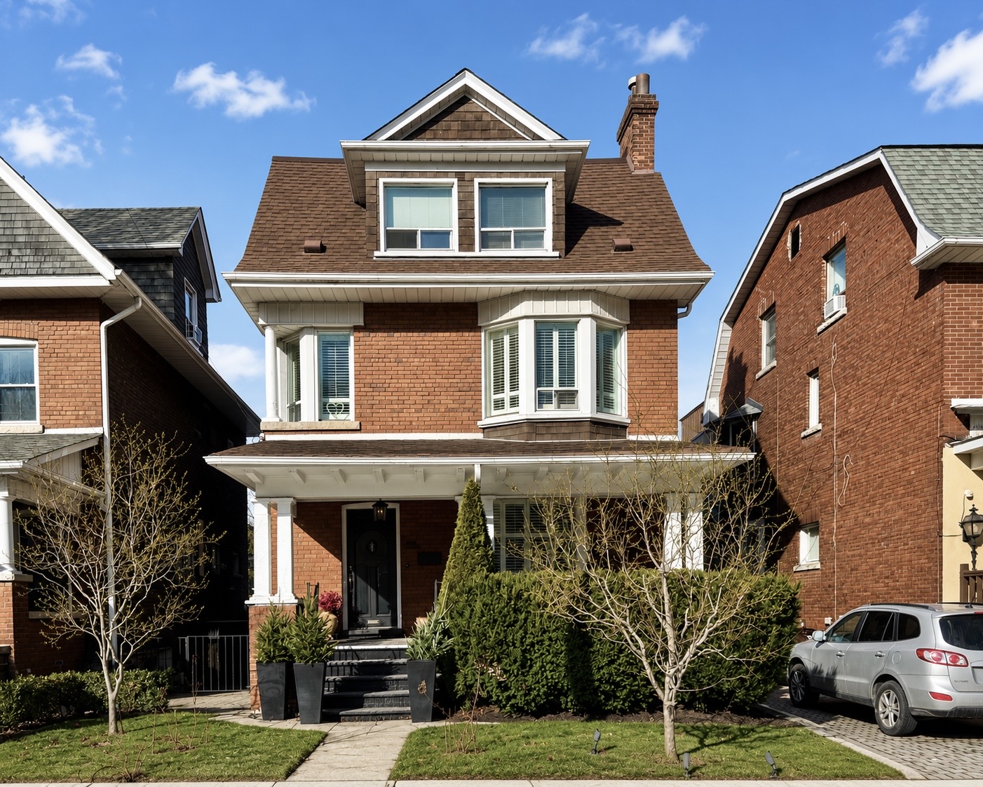96 Roxborough Street West